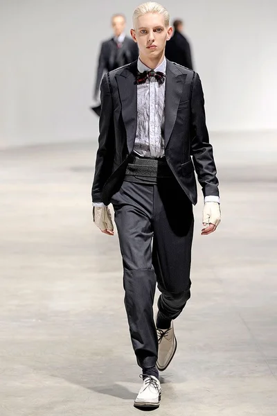 Look 34